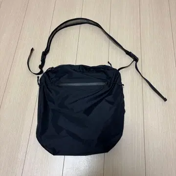 OVY 나일론 경량 숄더백 L