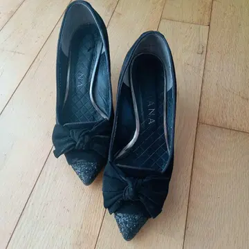 다이애나 펌프스 리본 스팽글 라메 블랙