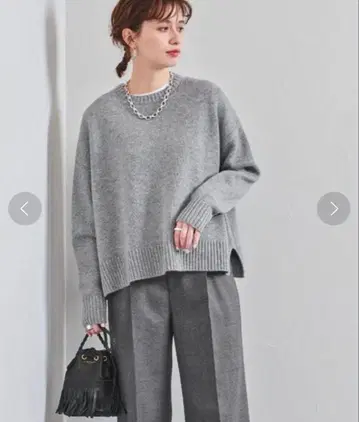 UNITED ARROWS UWSC 슬릿 크루넥 니트