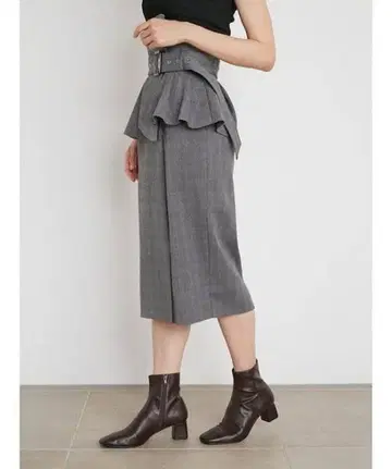 SNIDEL 코르셋 벨트 타이트 스커트