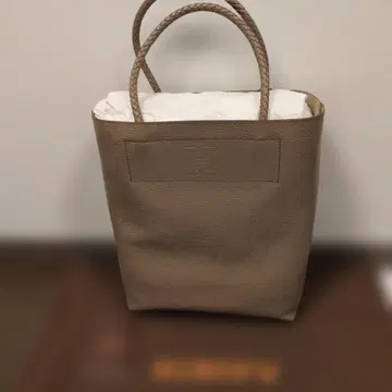 [ 미사용 ] HIROFU 체스 가죽 토트백