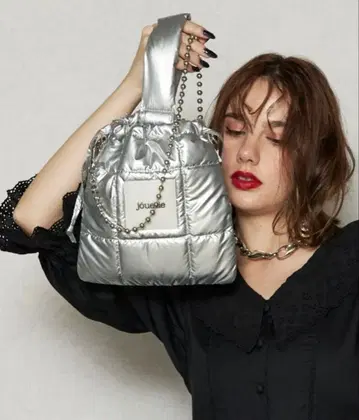 jouetie 실버 숄더백