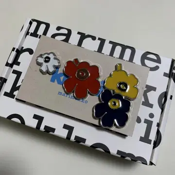 marimekko 플라워 브로치 3개 세트
