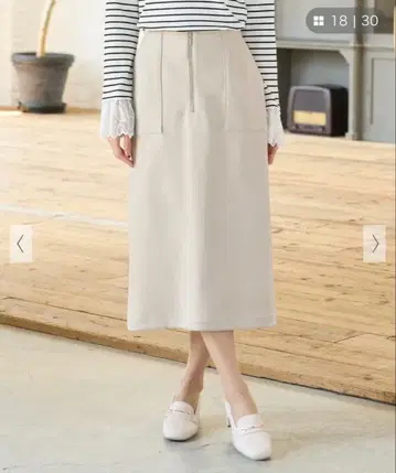 [ 택 포함 새상품 ] 스웨이드 내로우 스커트 그레이지