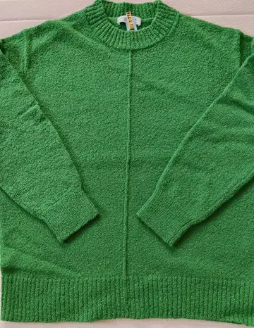 네프 원단 긴팔 스웨터