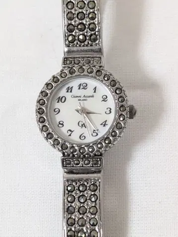 잔니 아카르디 손목시계 QZ 화이트 쉘 다이얼 보석 부착