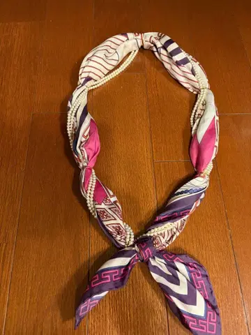 KIWANDA 스카프 & 펄 액세서리