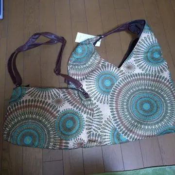 원형 무늬 숄더백 2개 세트