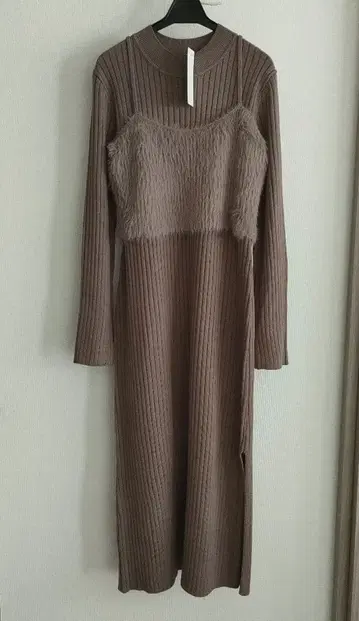 GU 2피스 뷔스티에 세트 원피스 브라운