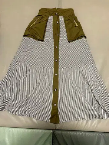 [ 새상품급 / 정가 1만 엔 정도 ] RISLEY 스트라이프 롱 스커트