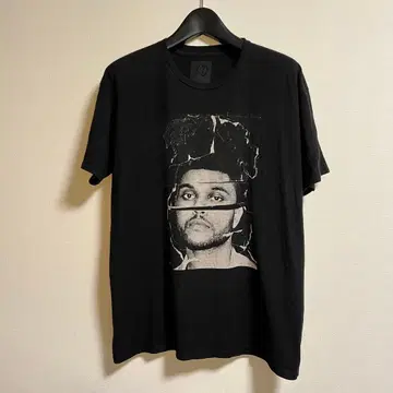 THE WEEKND의 XO 그래픽 프린트 T셔츠