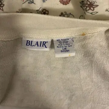 BLAIR 꽃무늬 가디건 LGE 베이지 계열 긴팔 겉옷 구제 의류