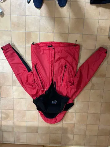 Montane 빨간색 점퍼/블루종