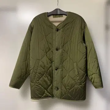 올리브 그린 퀼팅 자켓/moussy