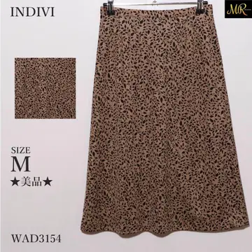 새상품급 INDIVI 스커트 롱 기장 플레어 리프 무늬 허리 지퍼 사양