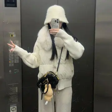 Kerry 하이넥 리브 다운 자켓