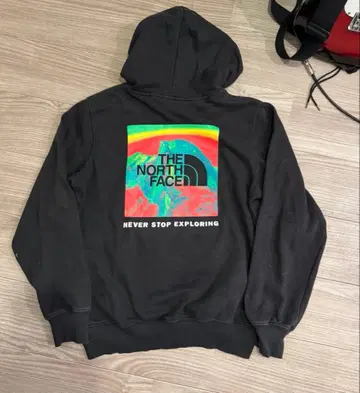 THE NORTH FACE 후드티