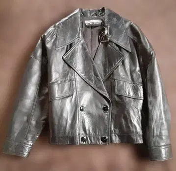 [ otoe구매 ] 가죽 자켓 브로치 포함 구제 의류