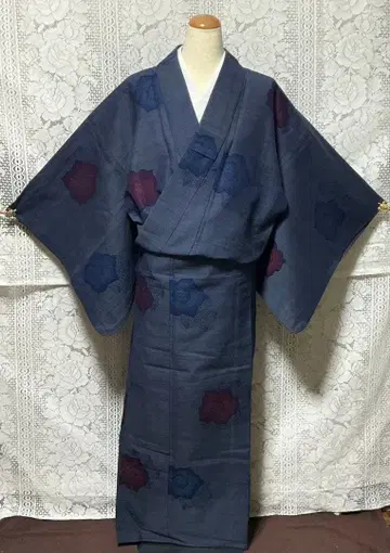 [ 중고 ] 울 기모노 꽃무늬 울 약간의 데미지 있음