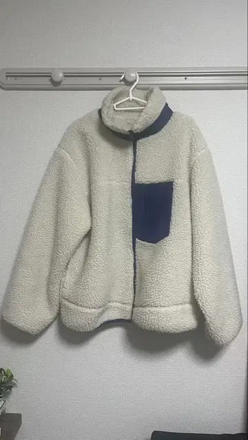 아이보리 플리스 자켓 네이비