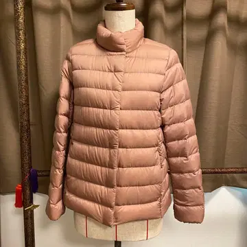 유니클로 다운 자켓 나노 디자인 핑크 S 사이즈