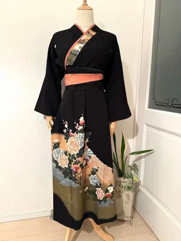 전통 예복 기모노 리메이크 드레스 모란과 공작 프리 사이즈