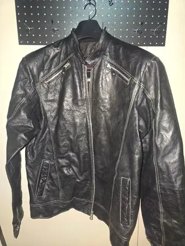 AKCESSORIA 블랙 가죽 자켓 사이즈 46