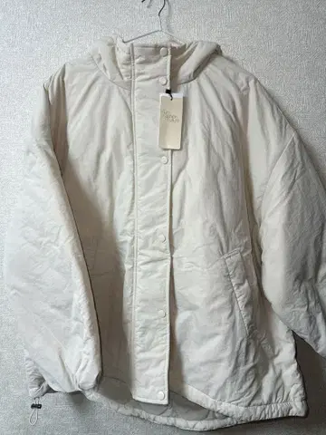 Couture Brooch 후드 부착 점퍼