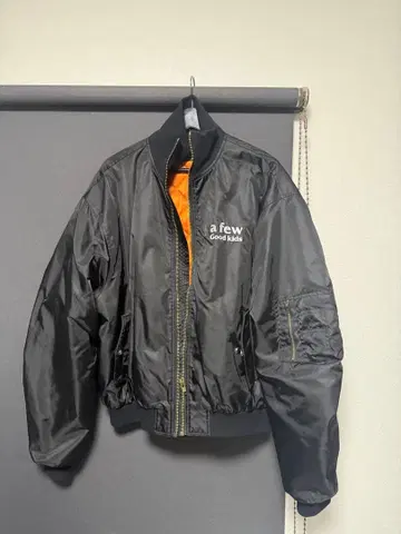 a few Good Kids 블랙 자켓 S