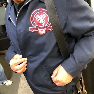 자수 로고 네이비 자켓