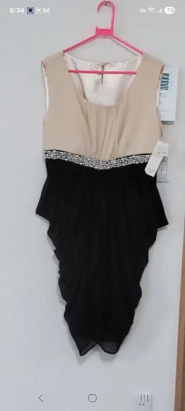 결혼식용 원피스는 어떻습니까?