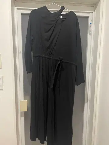 AKIRANAKA 블랙 긴팔 원피스 사이즈 2