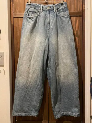 H&M 슈퍼 배기 데님 라이트 블루