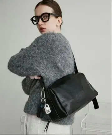 블랙 숄더백 블랙