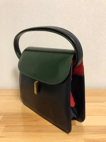 바이컬러 핸드백 네이비 그린