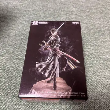 CREATOR x CREATOR 로로노아 조로 피규어