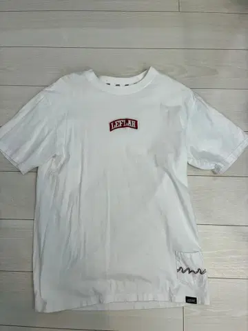 LEFLAH ILL STORE 화이트 T셔츠 L사이즈