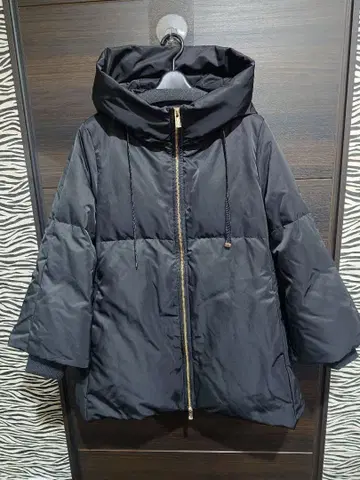 에스파스 드 카르마 다운 코트 새상품급