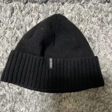 patagonia 블랙 니트 모자 남성용 시착만 한 상품