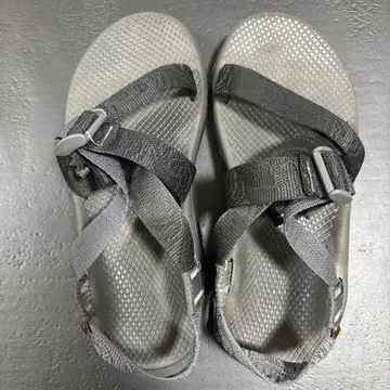 Chaco 스포츠 샌들 그레이