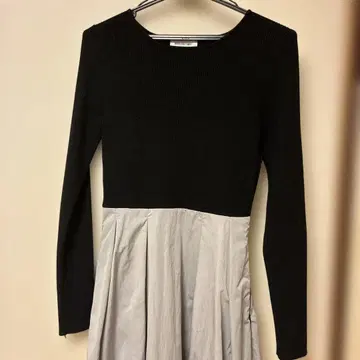 새상품 택 없음 원피스 니트 도킹 내추럴 뷰티 베이직