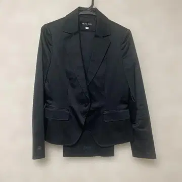 MICHEL KLEN 블랙 계열 새틴 광택 수트 셋업