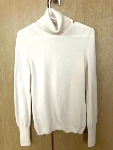 가격 인하! 유니클로 터틀넥 캐시미어 100%