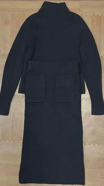 네이비 터틀넥 셋업