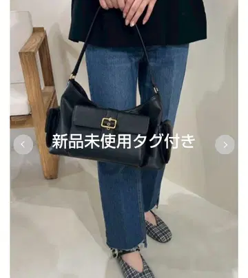 Mila Owen 포켓 부착 숄더백