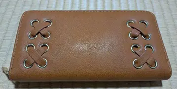 브라운 크로스 스티치 장지갑