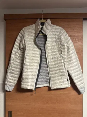 Black Diamond 여성용 다운 자켓 S 사이즈 화이트