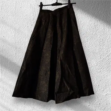 울 100% 장미 무늬 자카드 플레어 스커트 블랙 브라운 PARIS