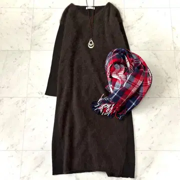 새상품급 데미룩스 빔즈 프론트 플러피 V넥 원피스