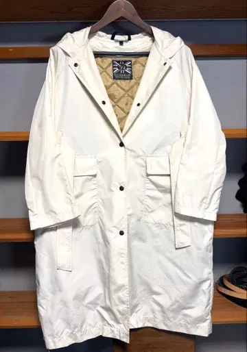 새상품급 라벤햄 스프링 코트 라이너 벨트 포함 아이보리 36